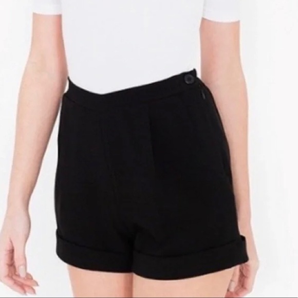 american apparel cloth shorts with button and side zipper - Picture 4 of 4